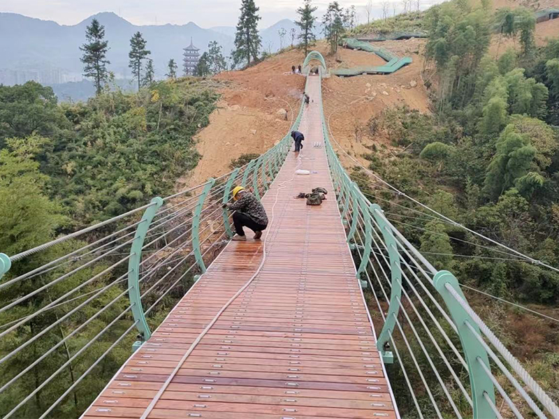 木質吊橋